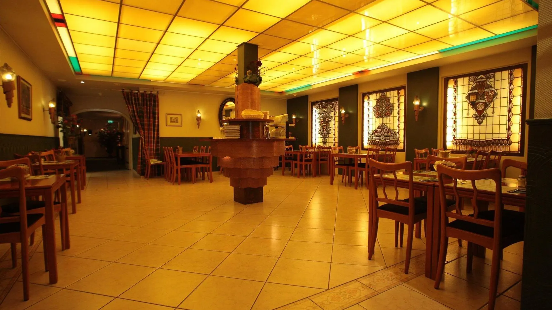 Hotel De Koophandel Delft 3*,
