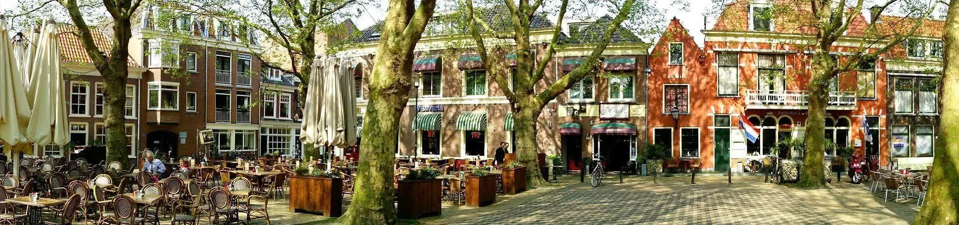 Hotel De Koophandel دلفت 3*,